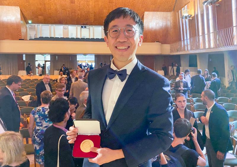 June Huh, Princeton University professor and distinguished professor at Korea Institute for Advanced Study, on July 5 won the Fields Prize in Helsinki, Finland. (Yonhap News) 