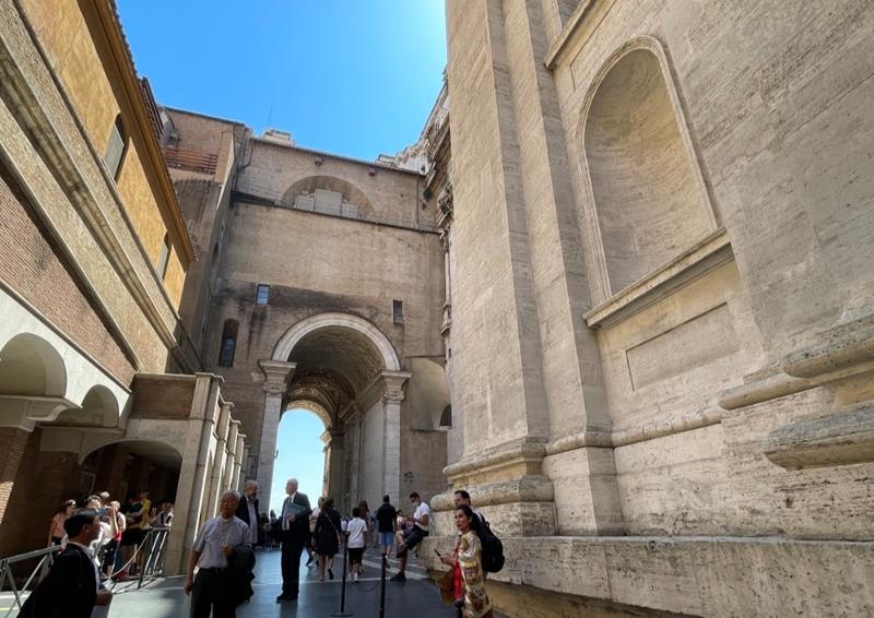 20221017_SaintPeter_wall