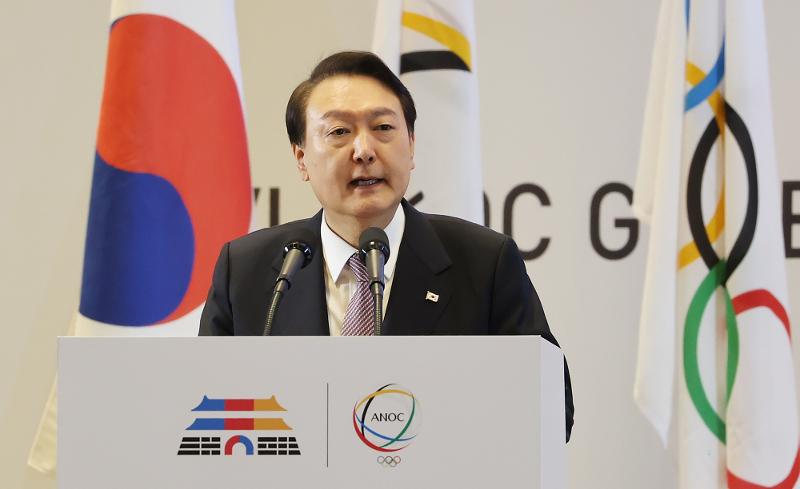 President Yoon Suk Yeol on the morning of Oct. 19 delivers a keynote speech at the Association of National Olympic Committees (ANOC) General Assembly at the Seoul COEX in the city's Gangnam-gu District