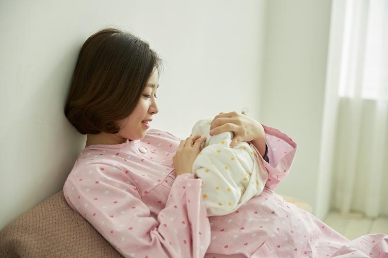 The Seoul Metropolitan Government from September will give a subsidy of KRW 1 million to new mothers for postpartum care. (iClickart)*[Unauthorized reproduction and redistribution of the above photo is strictly prohibited under copyright laws and regulations.]l