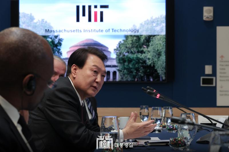 President Yoon Suk Yeol on April 28 speaks to digital biology experts and graduate students at a dialogue held at Massachusetts Institute of Technology, aka MIT, in Cambridge, Massachusetts, near Boston. 