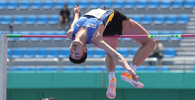 ＜SEQUEL＞STADIUM JUMPER (SQ-20AW-JK05) M IAAF/WA certified competition high jump posts