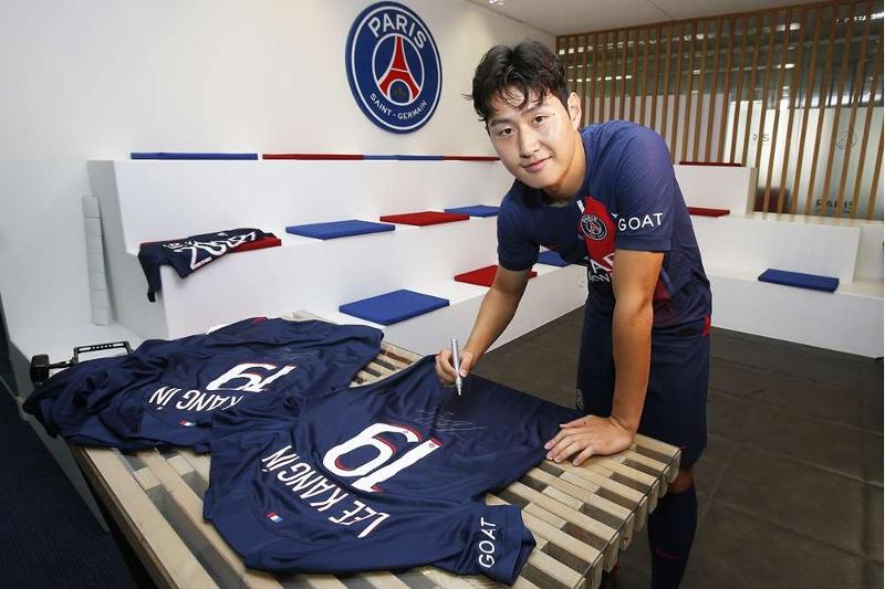 Midfielder Lee Kang-in signs 5-year deal with France's PSG : Korea.net :  The official website of the Republic of Korea
