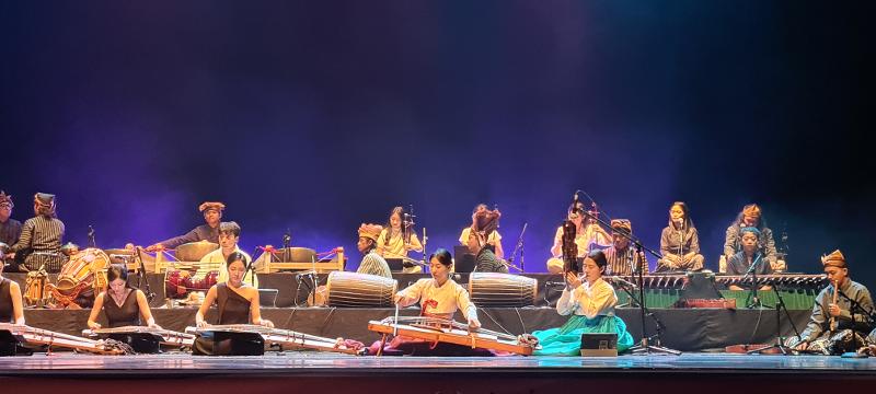To mark the 50th anniversary of diplomatic relations between Korea and Indonesia, a traditional music concert was held on July 26 at the Indonesian Institute of the Arts in the city of Surakarta, on the central island of Java. 