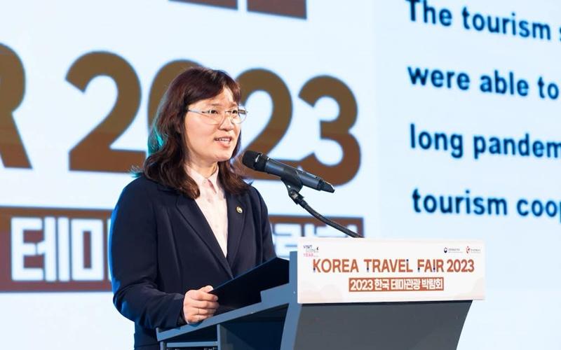 Second Vice Minister of Culture, Sports and Tourism Jang Miran on Oct. 11 gives a speech of encouragement at the Korea Travel Fair held at the hotel Grand Walkerhill Seoul in Seoul's Gwangjin-gu District. 