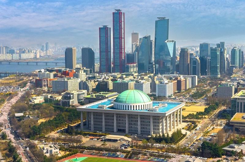 Seoul ranks 10th among 133 cities covered in the biannual Global Financial Centres Index of the U.K. Shown above is the Yeouido district of the capital's Yeongdeungpo-gu District. (Seoul Metropolitan Government's official Facebook page) 