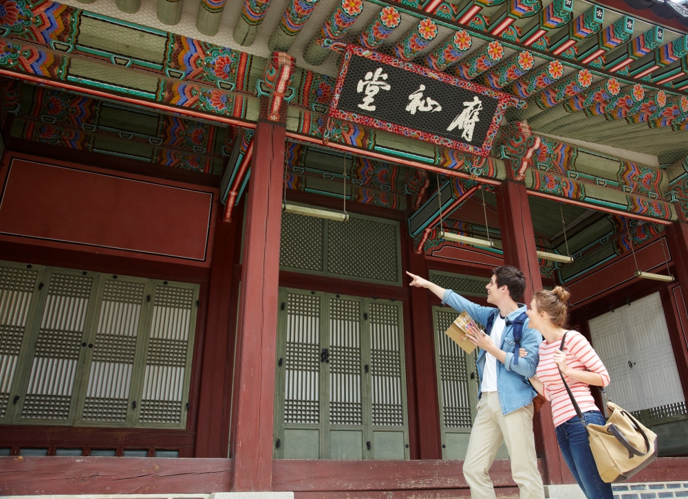 A study conducted by the Korea Tourism Organization has found that foreign nationals chose Korea to go on working holiday because of their positive perception of the nation. (iclickart) *[Unauthorized reproduction and redistribution of the above photo is strictly prohibited under copyright laws and regulations.] 