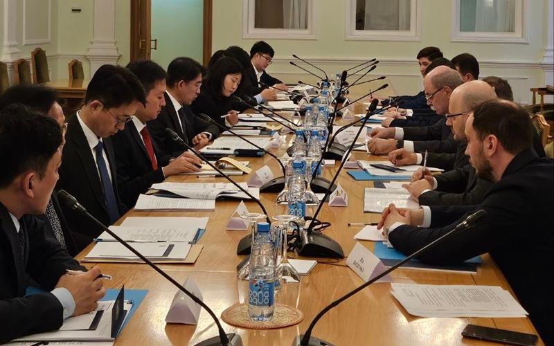 A meeting of a bilateral consular council with Russia in Moscow on May 21 sees officials from both countries discussing the safe residence and convenience of Korean and Russian expats in each other's country. (Korean Ministry of Foreign Affairs)