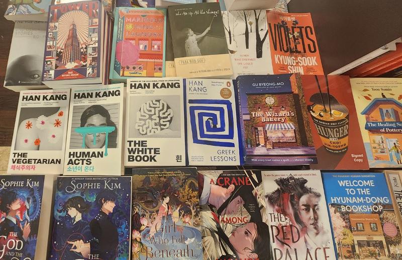 Sales of domestic literature abroad have more than doubled in a year. Shown are the English-language editions of Korean novels at Kyobo Book Centre's Gwanghwamun branch in Seoul's Jongno-gu District. (Lee Jihae)
