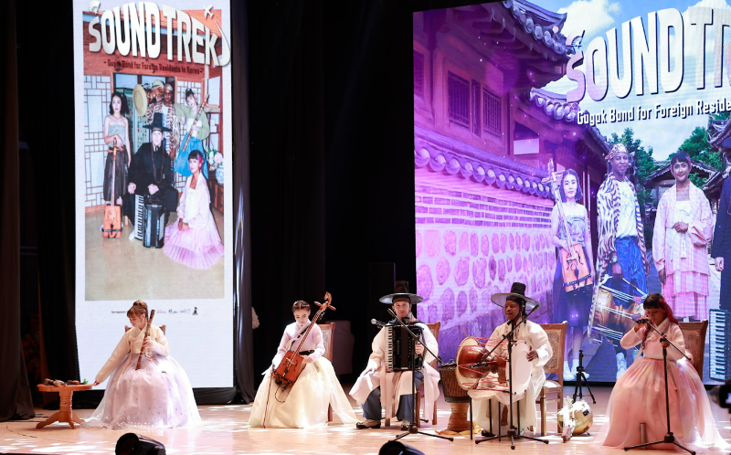 Sound Trek on Aug. 27 performs in Navoiy, Uzbekistan. (Ministry of Culture, Sports and Tourism)  
