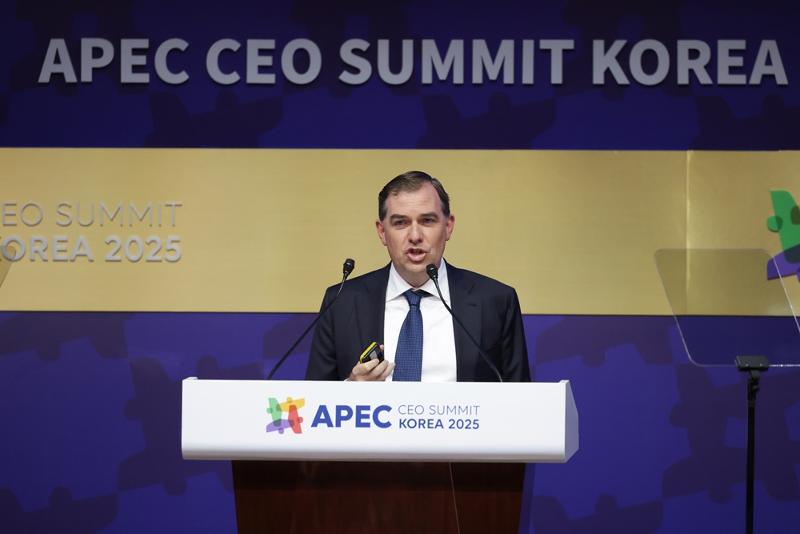 Amazon Web Service CEO Matt Garman on Oct. 29 gives a speech at the Asia-Pacific Economic Cooperation CEO Summit held at Gyeongju Arts Center in Gyeongju, Gyeongsangbuk-do Province. (Yonhap News)