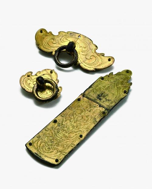 Three gilt-bronze belt ornaments in the artistic style of the ancient Baekje Kingdom (18 B.C.- A.D. 660) have been discovered in the Suzu Senninzuka Tumulus in Fuji, a city in Shizuoka Prefecture, Japan. (Fuji)