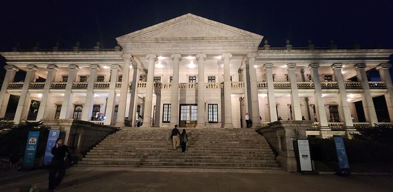 Evening view of Seokjojeon Hall (Lee Jihae)