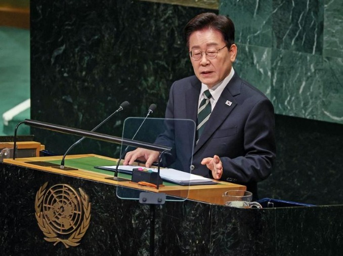 President Lee presents K-Initiative, vision of coexistence with NK in keynote address at UN