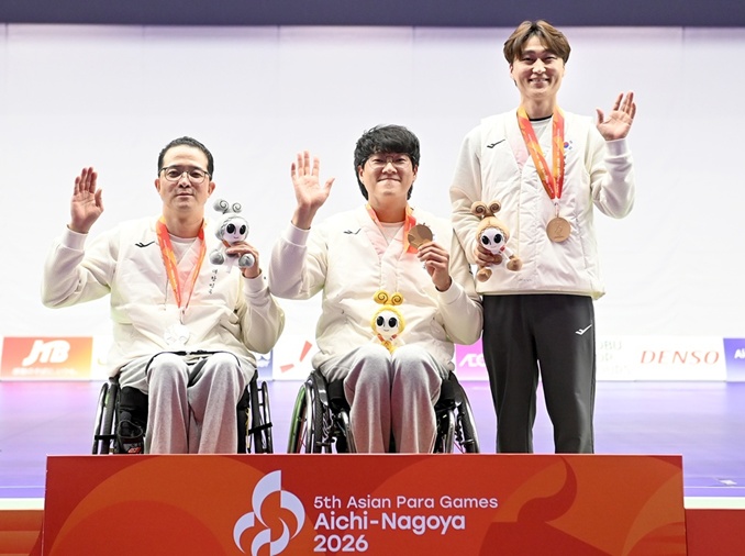 Shooters in 50-m rifle event claim all three medals at Para Asiad