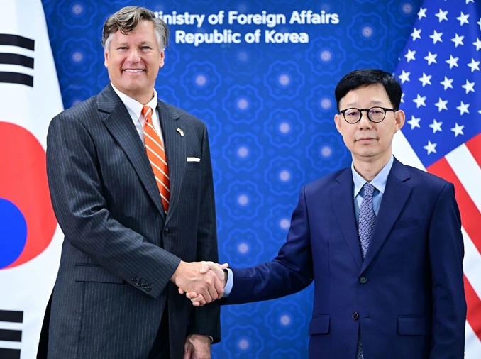US diplomat expresses 'deep regret' over worker detention incident