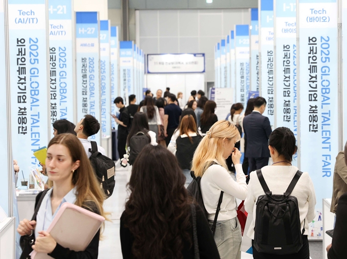 71% of int'l students seek careers, settlement in Korea: study