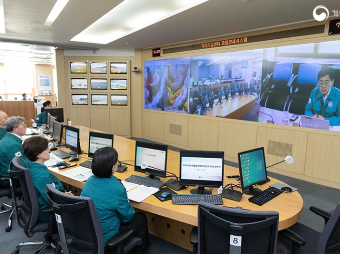 System to predict domestic, E. Asian climate for up to 10 years