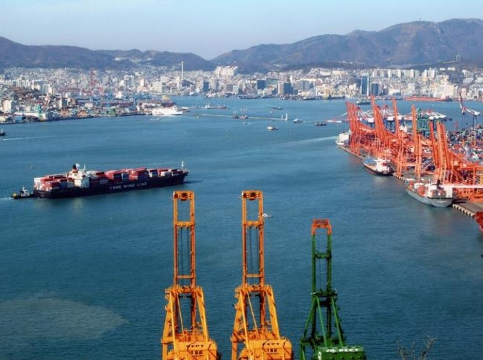 September exports shatter all-time monthly record with USD 121B