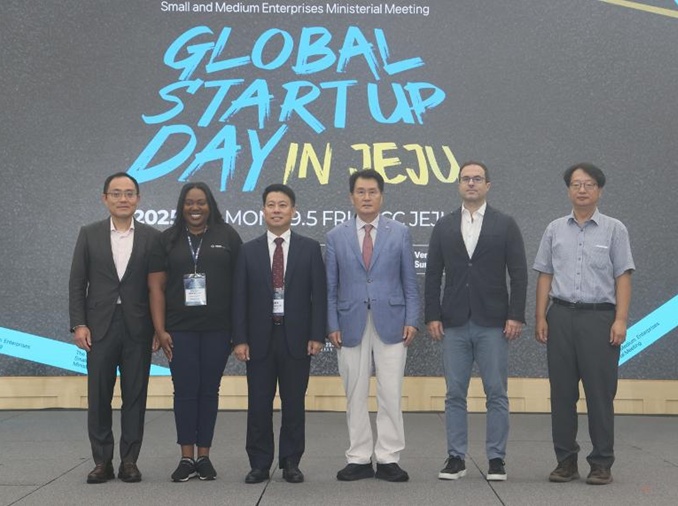 APEC's 'Global Startup Day in Jeju' hawks entrepreneurial exchange