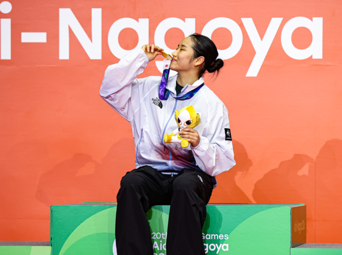 Women's badminton strikes singles, doubles gold at Asian Games