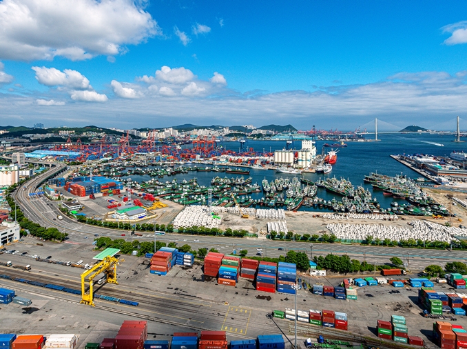 Current account surplus in second quarter ranked world No. 2: IMF