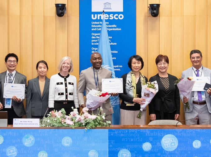 3 organizations receive Korea-sponsored UNESCO literacy award