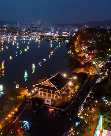 5 provincial cities named to list of those 'specializing in night tourism'