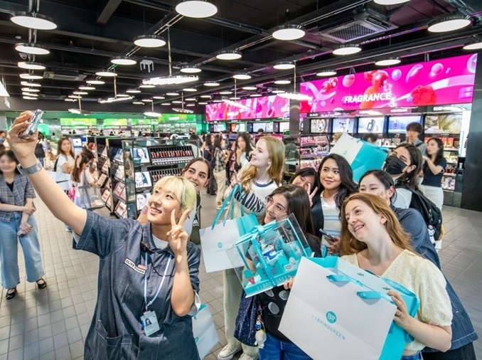 Int'l tourists spend more not just in Seoul, but also provinces