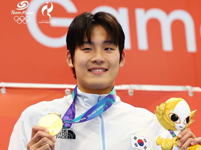 Swimmer freestyles to gold, Korea adds 8 bronze medals at Asiad