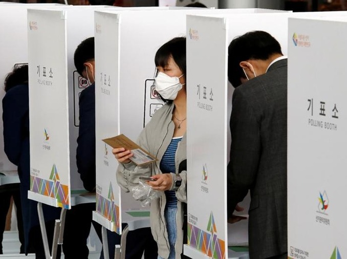 7 presidential hopefuls kick off 22-day election campaign